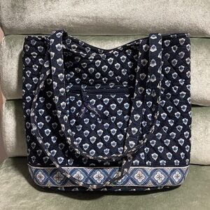 Very Bradley Retired Nantucket Tote
